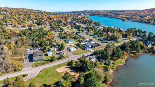 1627 Anthony, Hancock, Michigan 49930, HOA KỲ