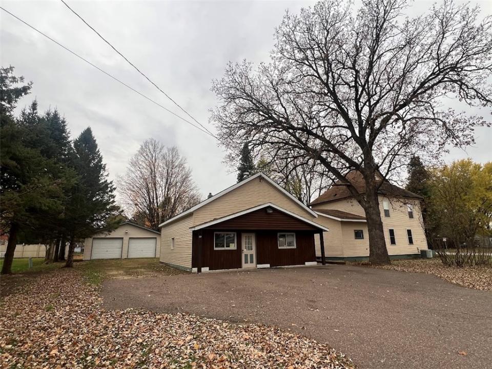 2202 S Broadway Street, Menomonie, Wisconsin 54751, États-Unis