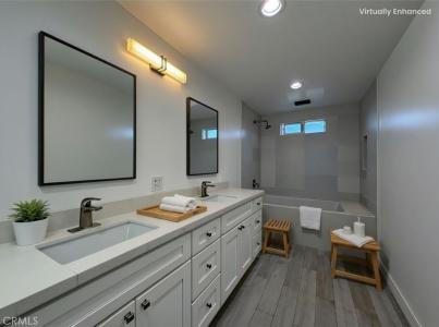 1019 S Gramercy, Los Angeles, California 90019