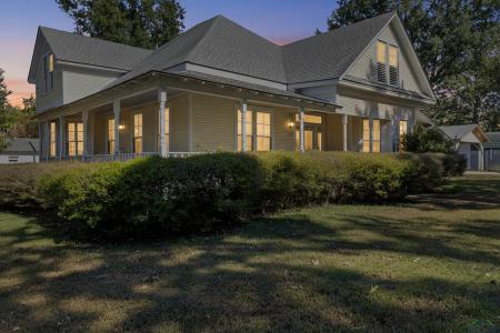 304 & 308 N Alley, Jefferson, Texas 75657, États-Unis