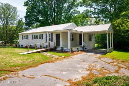 671 Forest Drive, Robbins, צפון קרוליינה 27325, ארצות הברית של אמריקה