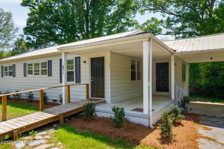 671 Forest Drive, Robbins, צפון קרוליינה 27325, ארצות הברית של אמריקה