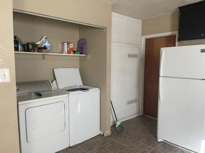 980 E Apricot Avenue, Tulare, Califórnia 93274, Estados Unidos