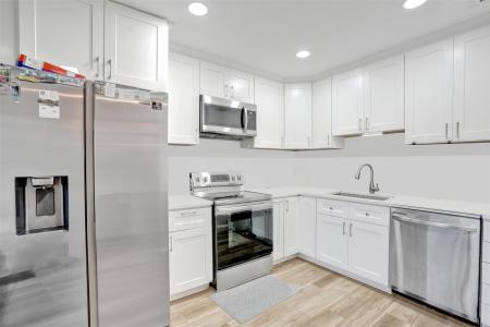 1752 SW 19 Avenue, Deerfield Beach, Florida 33442, USA