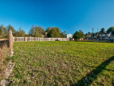 104 Dana Street, Fort Bragg, Калифорния 95437, Соединенные Штаты