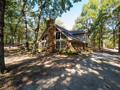 17 Rustic Oaks Drive, Shawnee, Oklahoma 74804