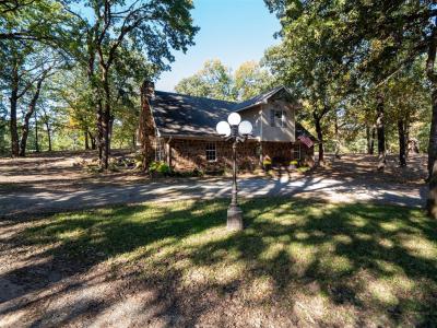 17 Rustic Oaks Drive, Shawnee, Oklahoma 74804