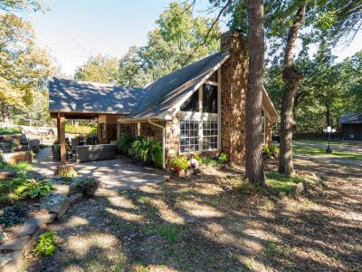 17 Rustic Oaks Drive, Shawnee, Oklahoma 74804