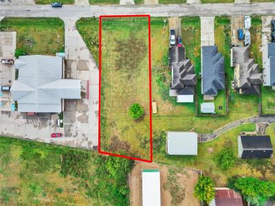 00 Morris, East Bernard, Texas 77434, USA