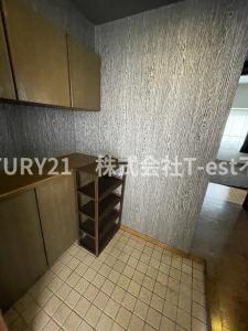 305, 麻里布町1丁目, アーバンタワー麻里布, 岩国市, Yamaguchi 740-0018, Giappone