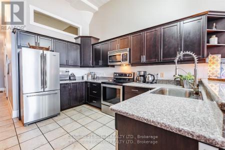 710 COTTON MILL STREET, Cornwall, Ontario K6H 7L3, Canadá