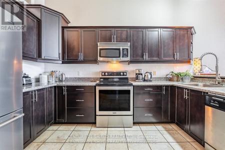 710 COTTON MILL STREET, Cornwall, Ontario K6H 7L3, Canadá