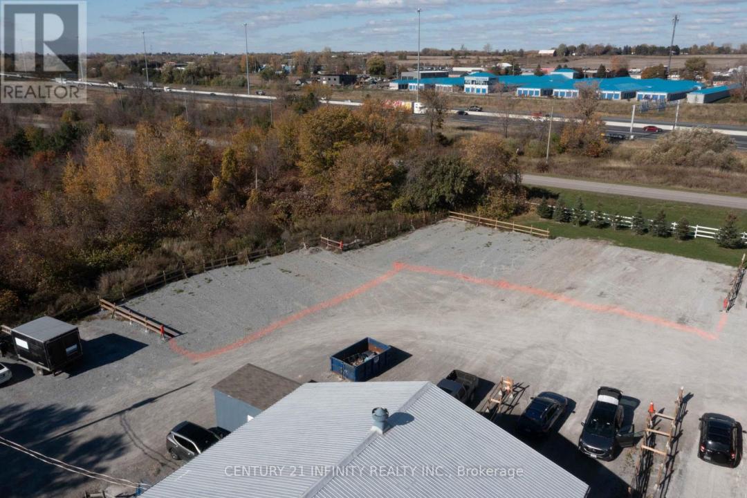 1701 DARLINGTON PARK ROAD, Clarington (courtice), Ontario L1E 2P7, Canada