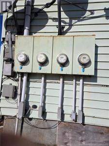 607-609 READY, Saint John, New Brunswick E2M 3S4, Canada