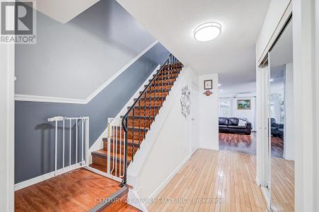 5 MCCALLUM COURT, Brampton (queen Street Corridor), Ontario L6W 3M4, Canada