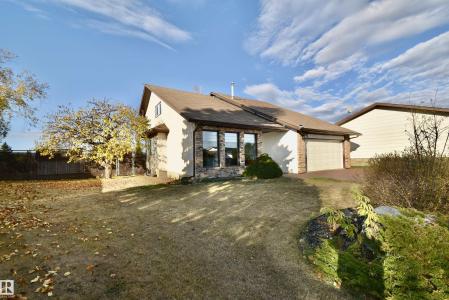 5202 55A STREET, St. Paul Town, Alberta T0A 3A1, Canada