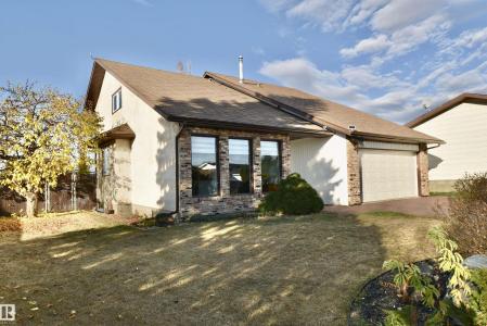 5202 55A STREET, St. Paul Town, Alberta T0A 3A1, Canada