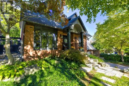 6 MAYS CRESCENT, Hamilton (waterdown), Ontario L8B 0G4, Canadá