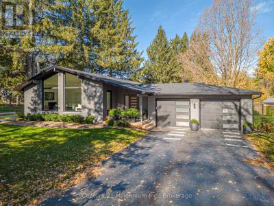 145 RUSSELL STREET WEST, Blue Mountains, 安大略省 N0H 2P0, 加拿大