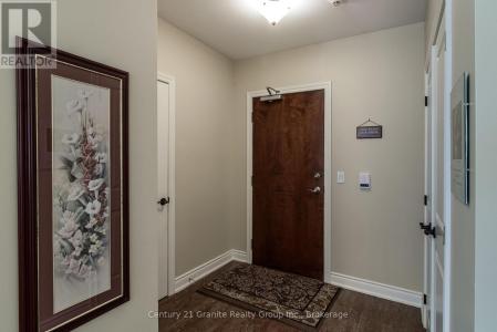 4 LAKE AVENUE, Dysart Et Al (dysart), Ontario K0M 1S0, Canadá