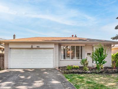 986 MCBRIDE AVENUE, Mississauga, Ontario L5C 1L6, Canada