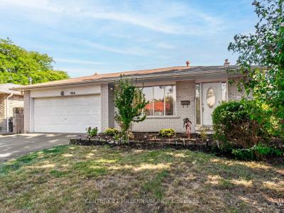 986 MCBRIDE AVENUE, Mississauga, Ontario L5C 1L6, Canada