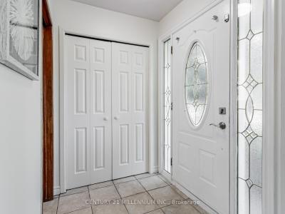 986 MCBRIDE AVENUE, Mississauga, Ontario L5C 1L6, Canada