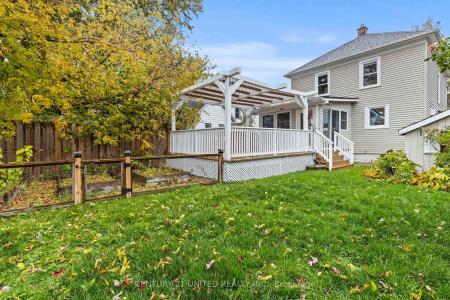 16 LOCUST STREET, Welland, Ontario L3C 4J2, Canada