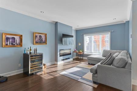 997 Av. des Jardins, Saint-Rémi, Quebec J0L 2L0, Canadá