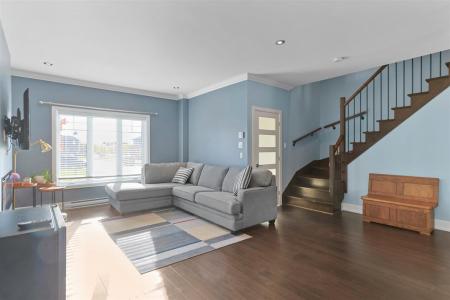 997 Av. des Jardins, Saint-Rémi, Quebec J0L 2L0, Canadá