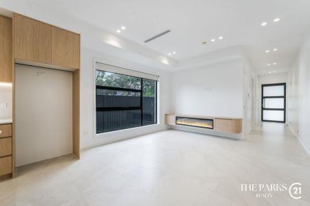 121 Avoca Road, Canley Heights, NSW 2166, Australia