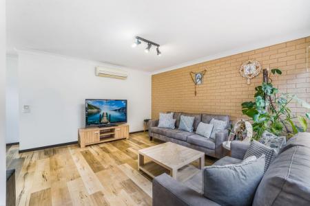 18b Gleeson Place, Abbotsbury, NSW 2176, Australia