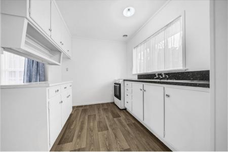 7/22 Grande Vue Road, Hill Park, Auckland 2102, New Zealand