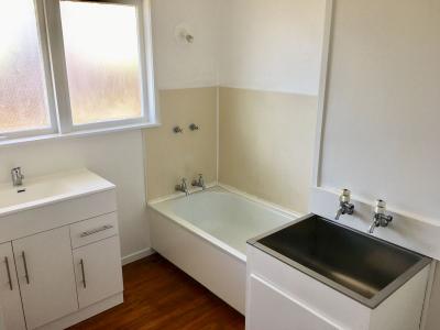 3/22 Grande Vue Road, Hill Park, Auckland 2102, New Zealand