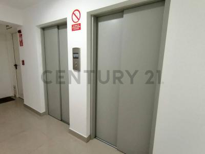 AV. ARENALES , Lima, Lima 00001, Peru