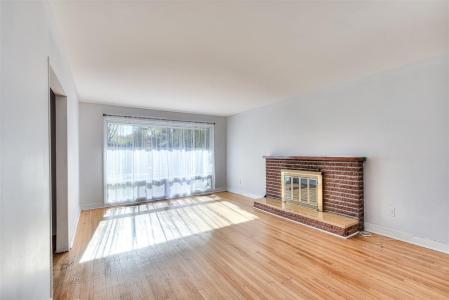 84 9e Rue, Montréal (Pierrefonds-Roxboro), Quebec H8Y 1J5, Kanada