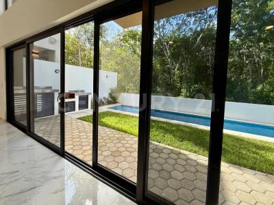 Via Cumbres 3952,, Cancún/Benito Juárez, Quintana Roo 77500, México