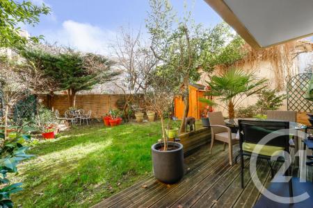 Issy Les Moulineaux, Isla De Francia 92130, Francia