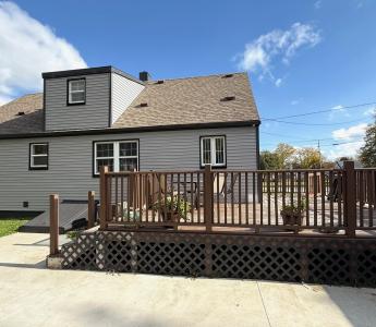 1069 Heavenridge, Essexville, 密西根州 48732, 美國