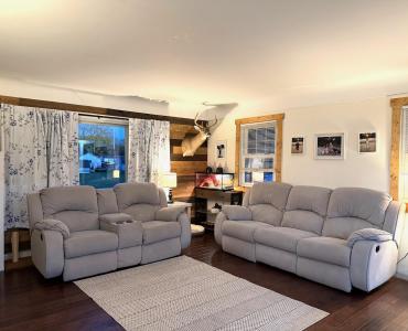 1069 Heavenridge, Essexville, 密西根州 48732, 美國