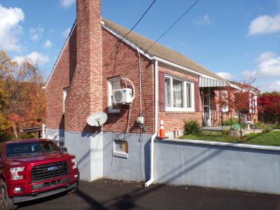 1615 Mount Laurel Rd, Temple, Pennsylvania 19560, USA