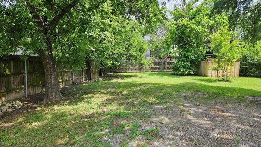 409 E 7th Street, Ferris, Texas 75125