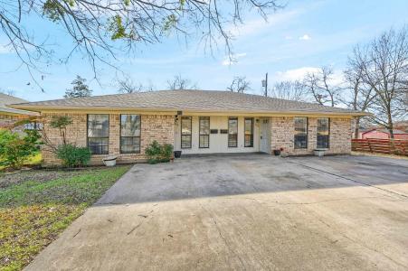 806-808 W. Belden St., Sherman, טקסס 75092, ארצות הברית של אמריקה