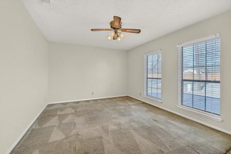 806-808 W. Belden St., Sherman, טקסס 75092, ארצות הברית של אמריקה