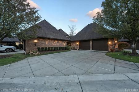 9095 S Saginaw Road Unit #23, Grand Blanc, Michigan 48439, USA