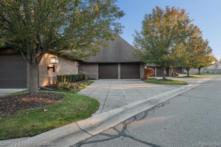 9095 S Saginaw Road Unit #23, Grand Blanc, Michigan 48439, États-Unis