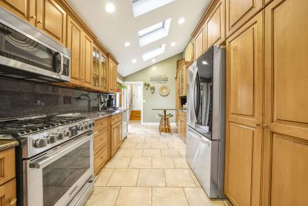 18 Hope Terrace, Lincoln Park, New Jersey 07035