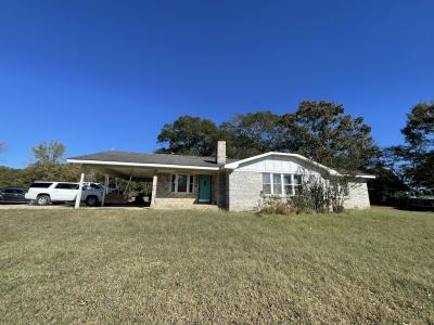 686 Polk Road 41S, Mena, Arkansas 71953, USA