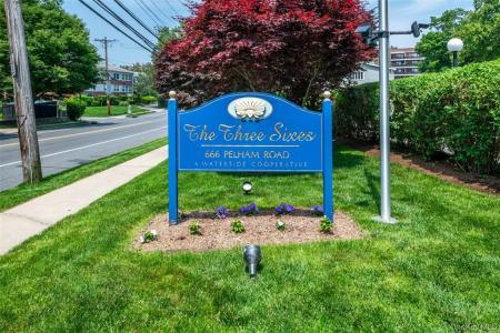 666 Pelham Road Unit 5L, New Rochelle, New York 10805, HOA KỲ