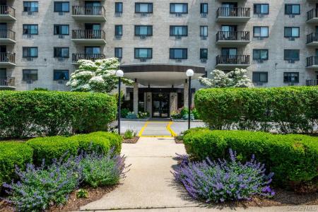 666 Pelham Road Unit 5L, New Rochelle, New York 10805, HOA KỲ